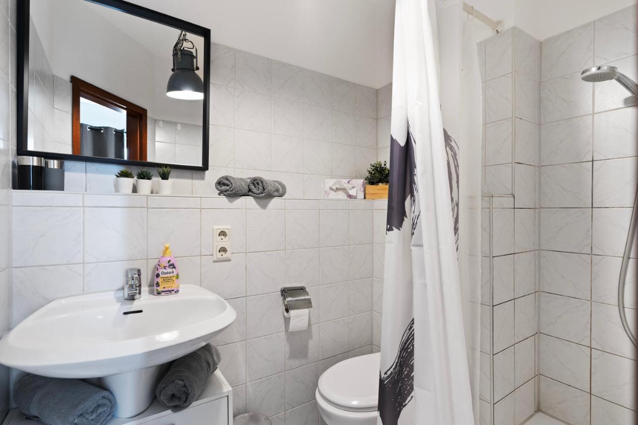 Studio 72 Apartment In FDH Esterno foto